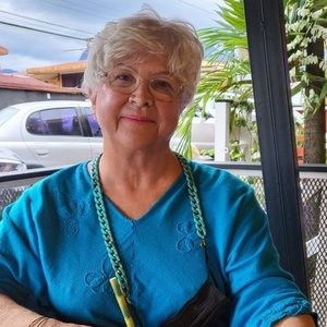 Meet your Posher, Cathy